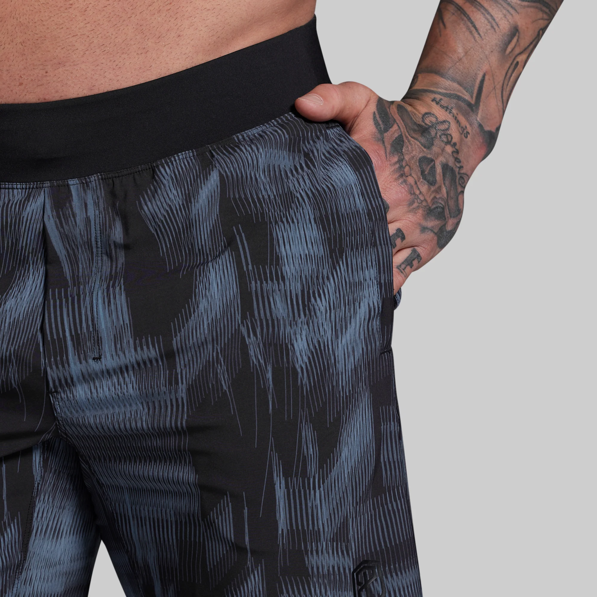 Versatile Short w/ Compression 7" (Vanish) - Image 4